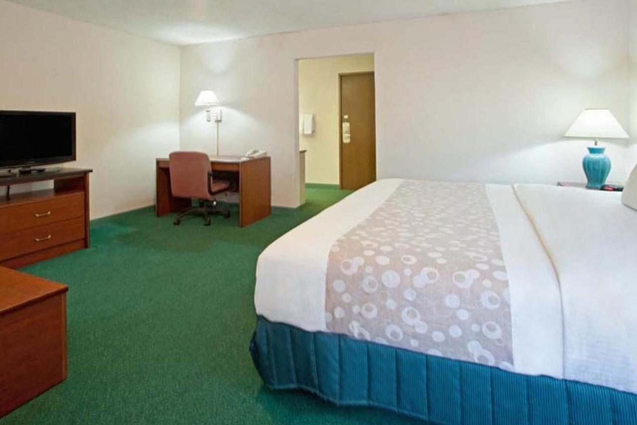 Norwood Inn & Suites Indianapolis East Post Drive Exterior foto
